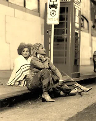 Live concert by Floetry